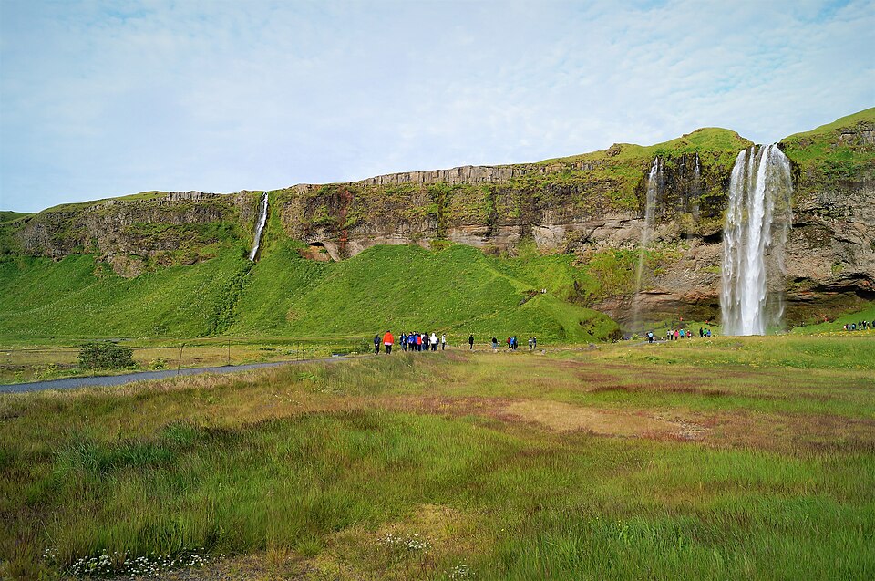 Seljalandsfoss and Gljúfrabúi, July — travel photo of Seljalandsfoss & Gljúfrabúi