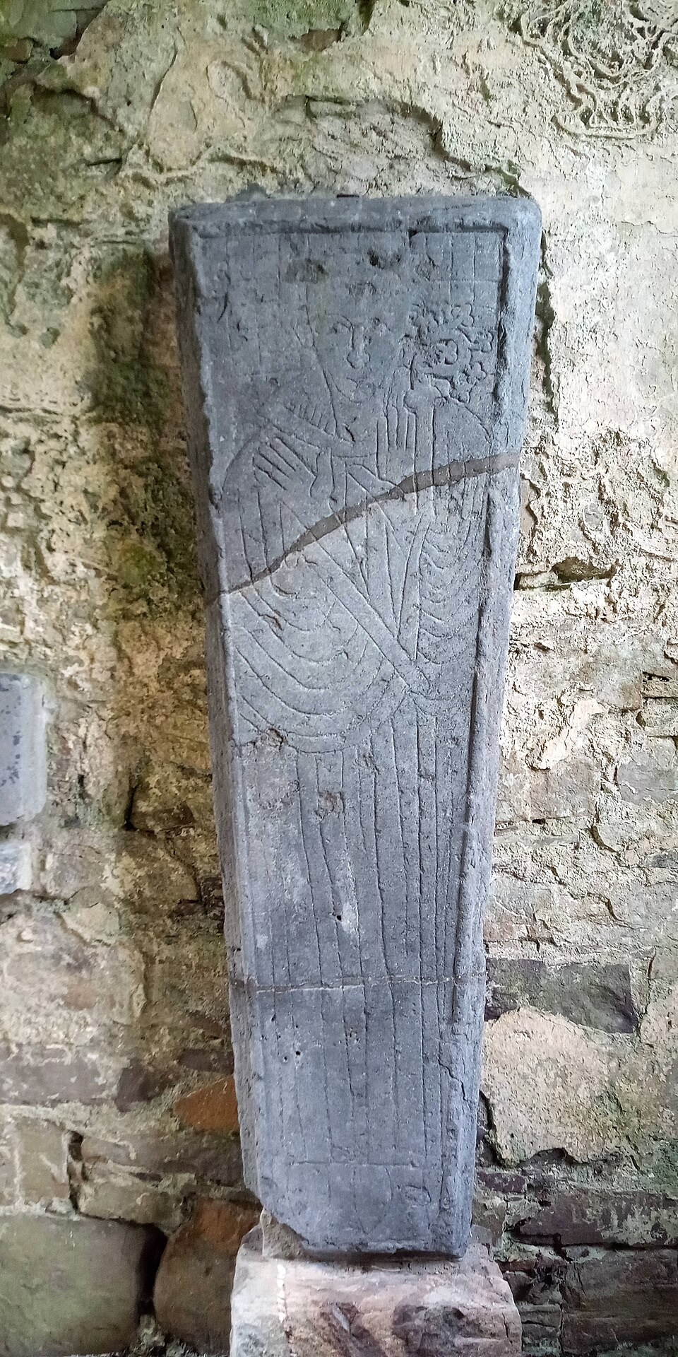 Grave slab of a cleric at Jerpoint Abbey — travel photo of Jerpoint Abbey, Kilkenny & the Medieval Mile
