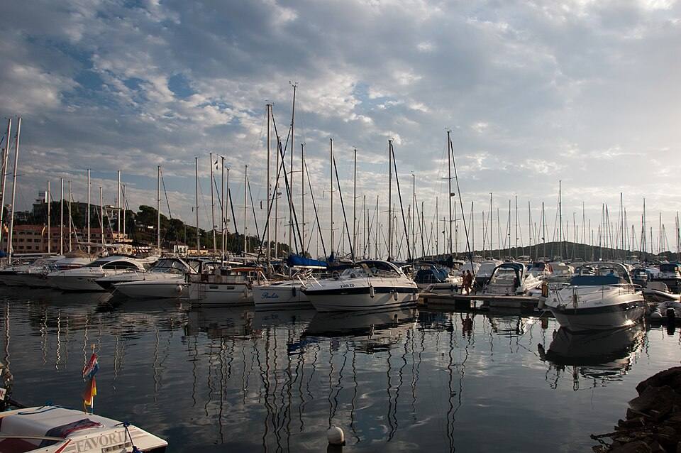 View of Vrsar harbour . . — travel photo of Vrsar