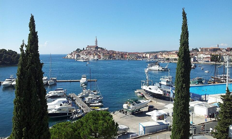 . . .41h - Croatia - Istria - Rovinj (Samsung Galaxy SII) — travel photo of Rovinj & Istria, Croatia