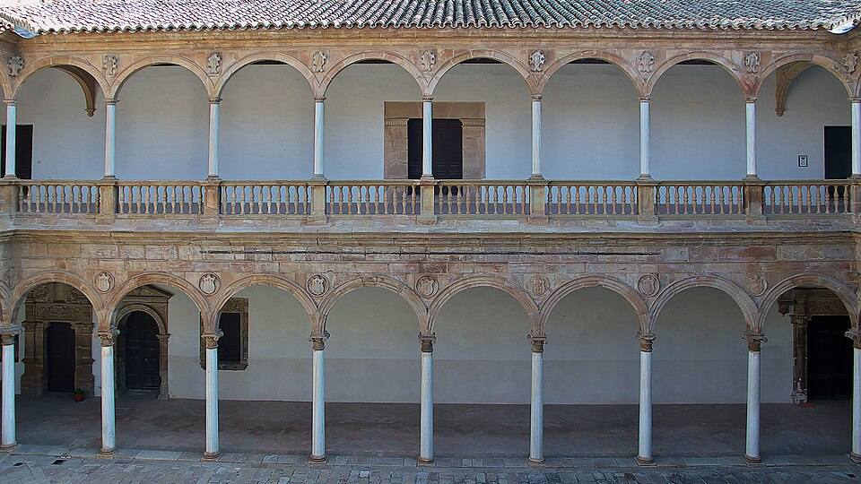 Claustro del Monasterio de Nuestra Señora de la Asunción (Almagro, Ciudad Real) — travel photo of Almagro