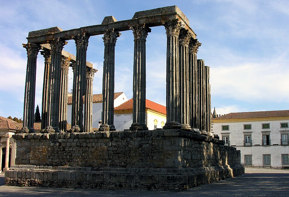 Roman temple, Evora, Alentejo, Portugal, September — travel photo of Évora & Alentejo, Portugal