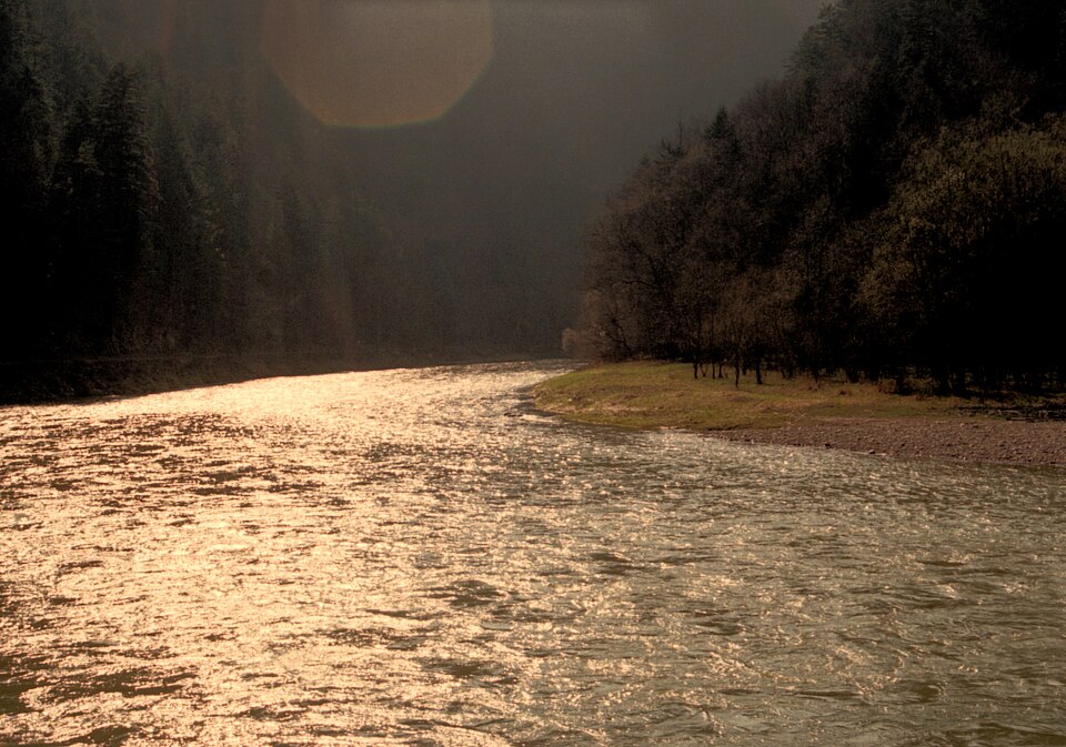 Dunajec River Gorge — travel photo of Dunajec Gorge