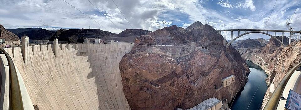 Hoover Dam and Mike O'Callaghan–Pat Tillman Memorial Bridge panorama — travel photo of Mike O'Callaghan–Pat Tillman Bridge, Hoover Dam