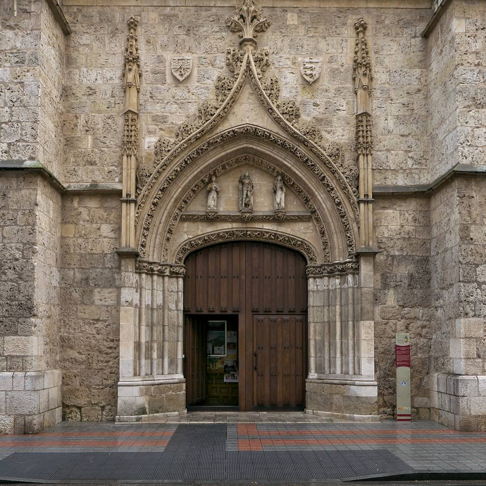 Monasterio de Santa Clara (Palencia). Portada — travel photo of Palencia, Castile and León