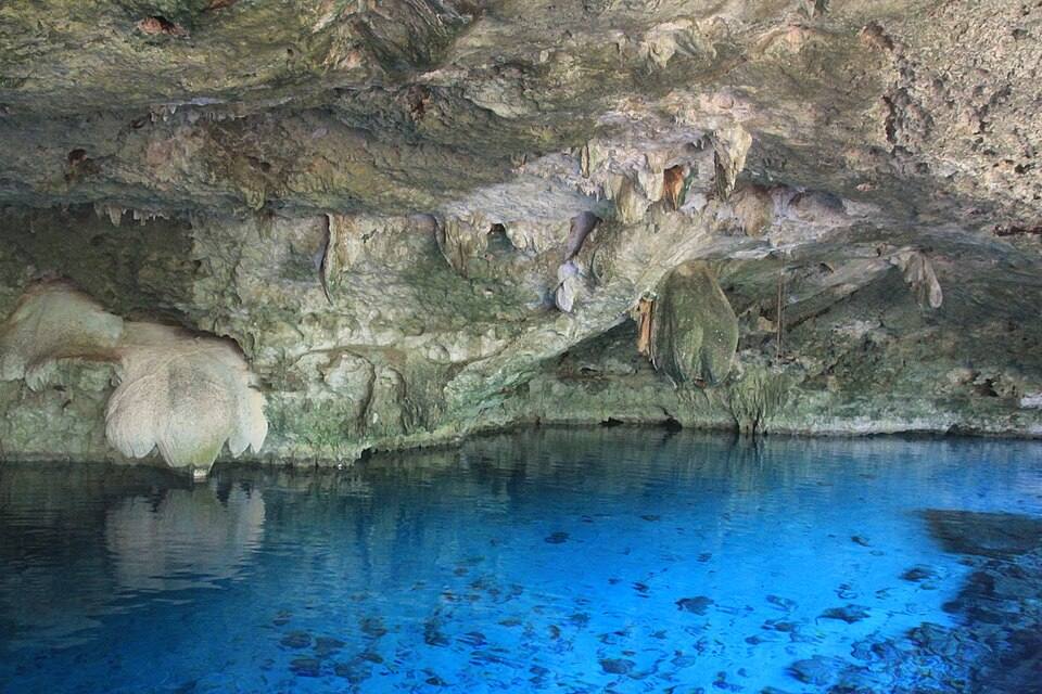 Cenote Dos Ojos, México — travel photo of Cenote Dos Ojos, Tulum