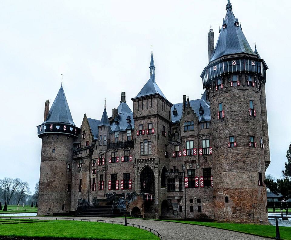 Panorama of De Haar Castle, Utrecht, Netherlands — travel photo of Castle De Haar, Utrecht