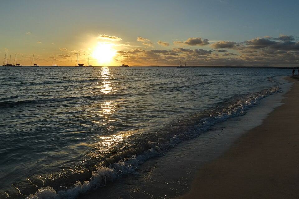 Playa de Es Trencs, atardecer — travel photo of Es Trenc, Mallorca