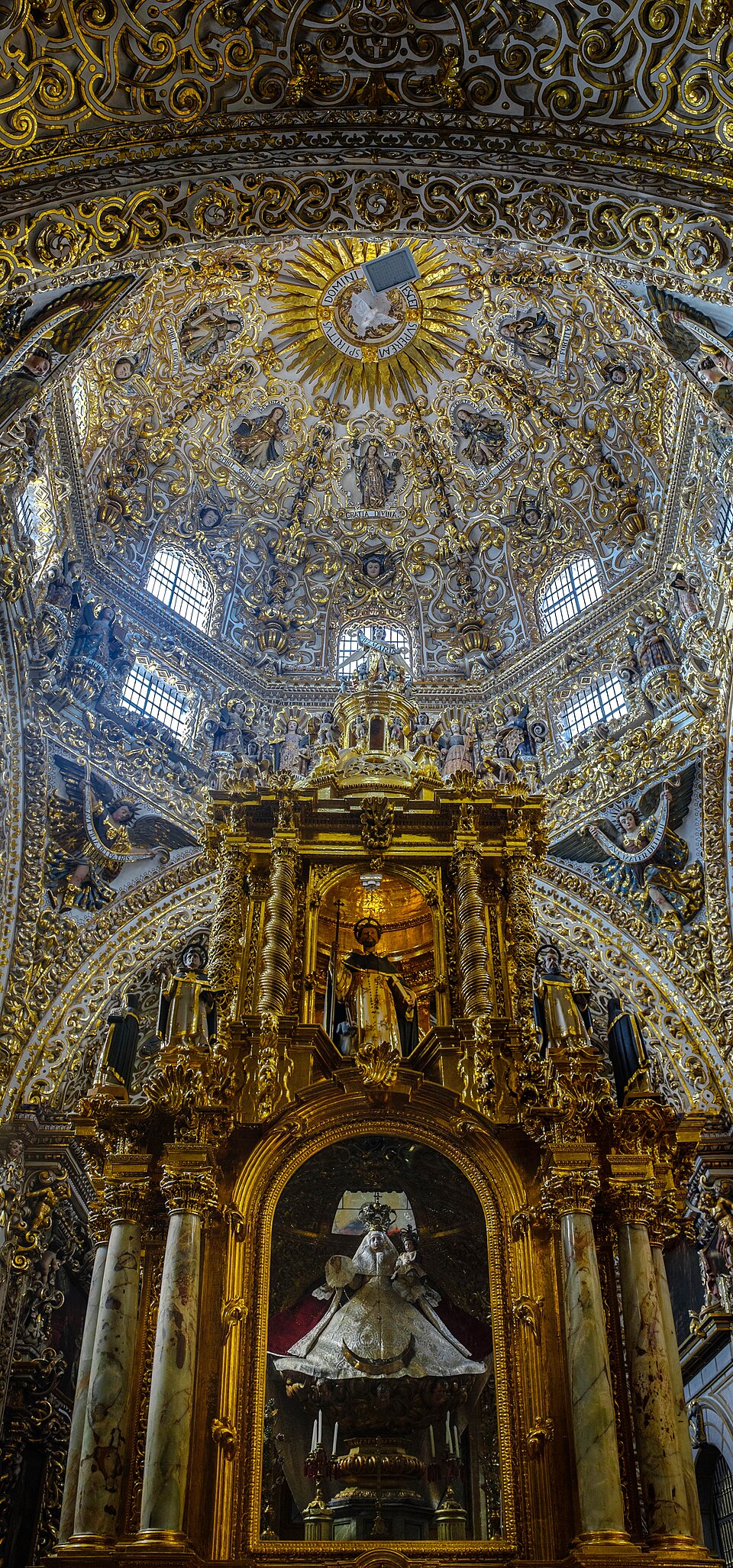 Capilla del Rosario Puebla Diciembre — travel photo of Capilla del Rosario, Puebla