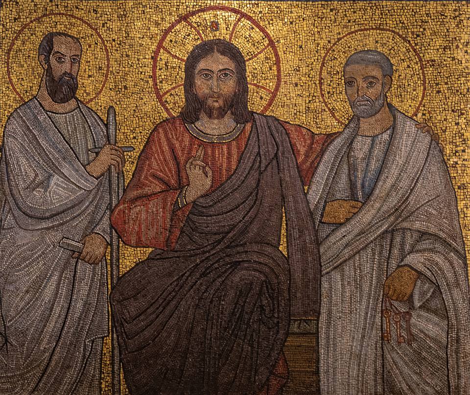 Christ between Sts Peter and Paul, Tomb of Emperor Otto II area - Vatican Grottoes — travel photo of Vatican Grottoes, St Peter's Basilica
