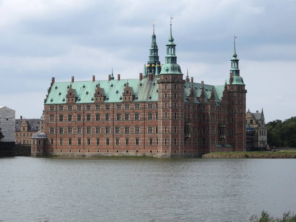 Hillerød - Frederiksborg Slot — travel photo of Hillerød, North Zealand