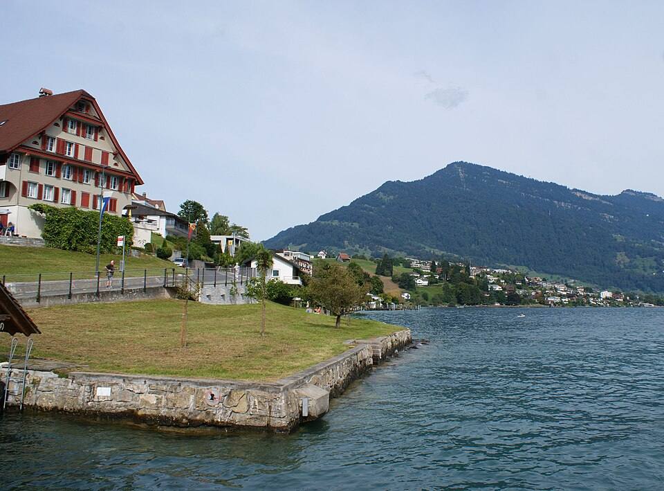 Weggis-view from Hertsenstein to Weggis-03ASD — travel photo of Weggis, Lucerne