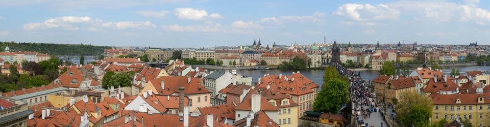 Praha Panorama from Malá Strana Bridge Tower — travel photo of Malá Strana, Prague