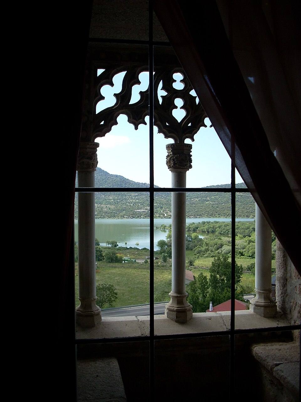Manzanares el Real castillo vista — travel photo of Manzanares el Real