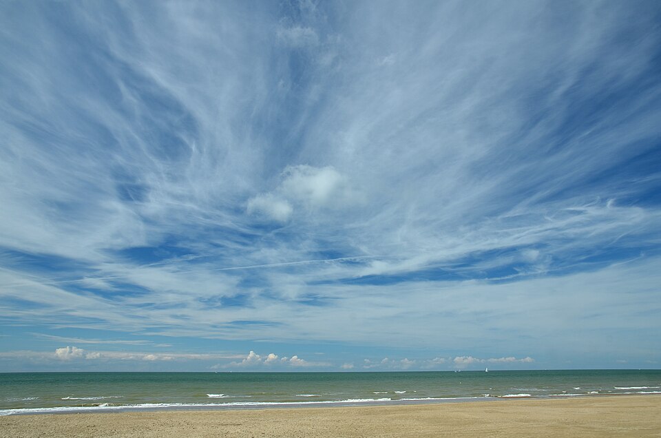 Sea, sand and clouds, the Belgian Coast — travel photo of The Belgian Coast