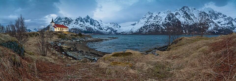 A Late evening view to Austnesfjorden at Sildpollnes Church, Austvågøya, Lofoten, Norway, April — travel photo of Lofoten, Norway