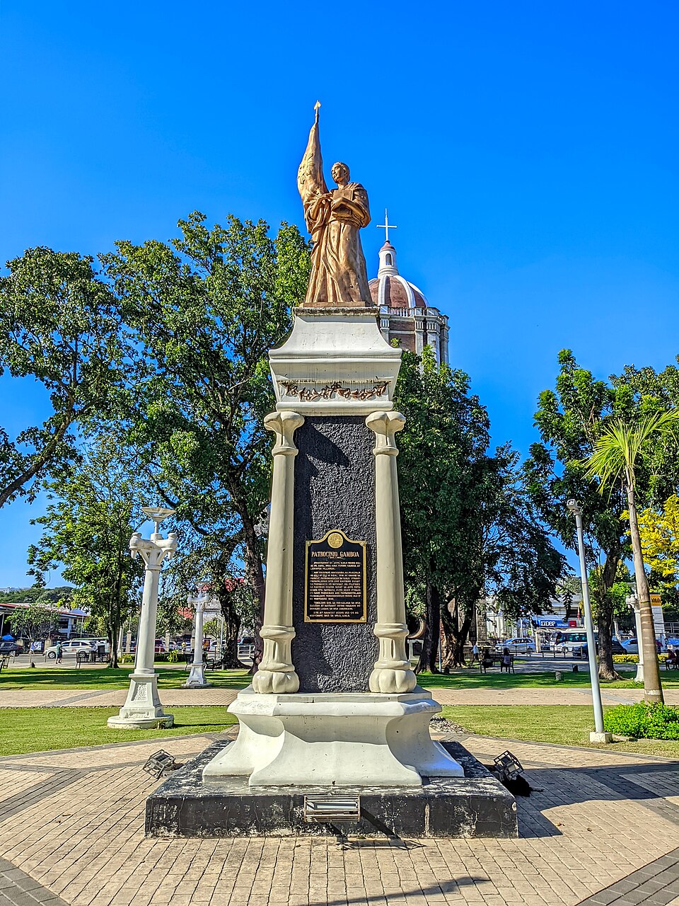 Patrocinio Gamboa statue at Jaro Plaza — travel photo of Gamboa