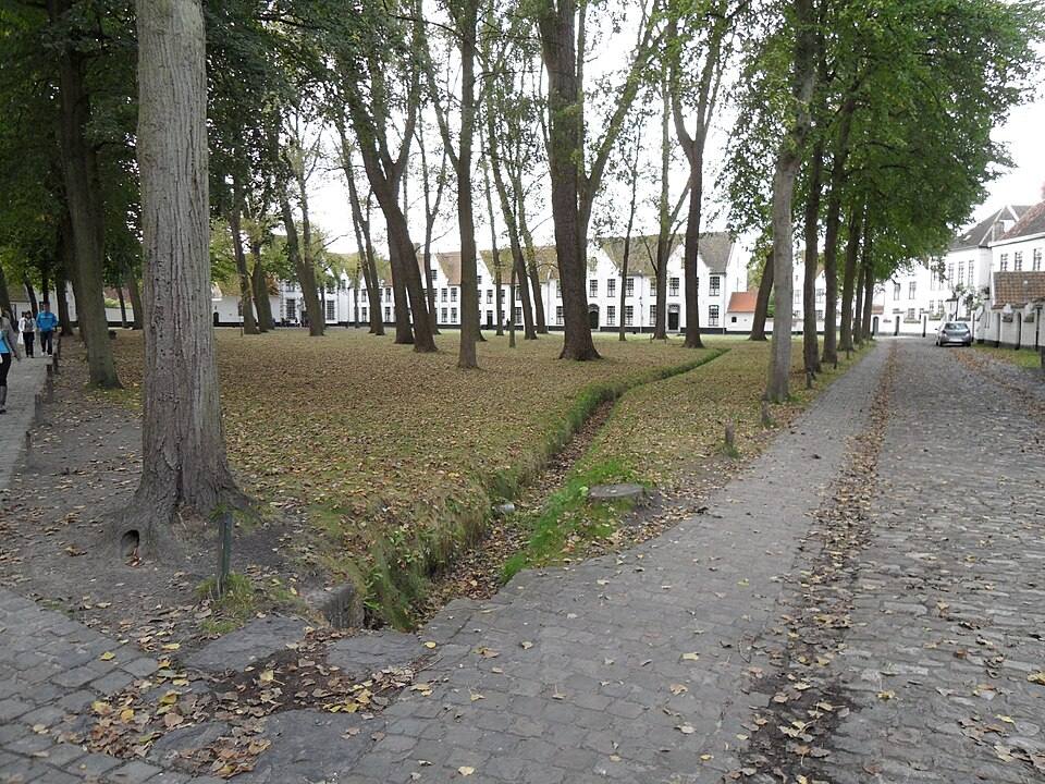 Begijnhof — travel photo of Begijnhof, Bruges