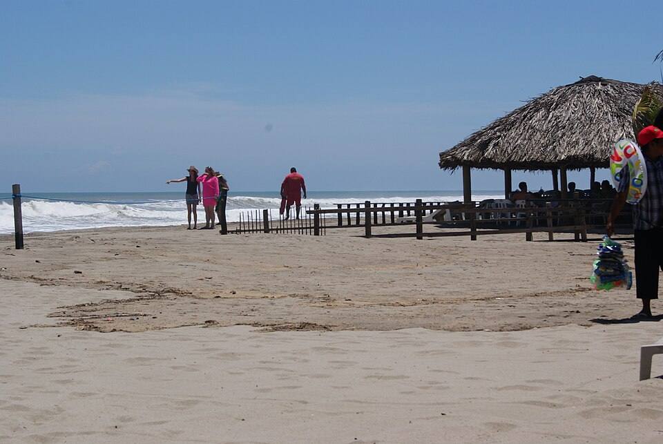 Playa de Barra Vieja)Acapulco — travel photo of Barra Vieja, Acapulco