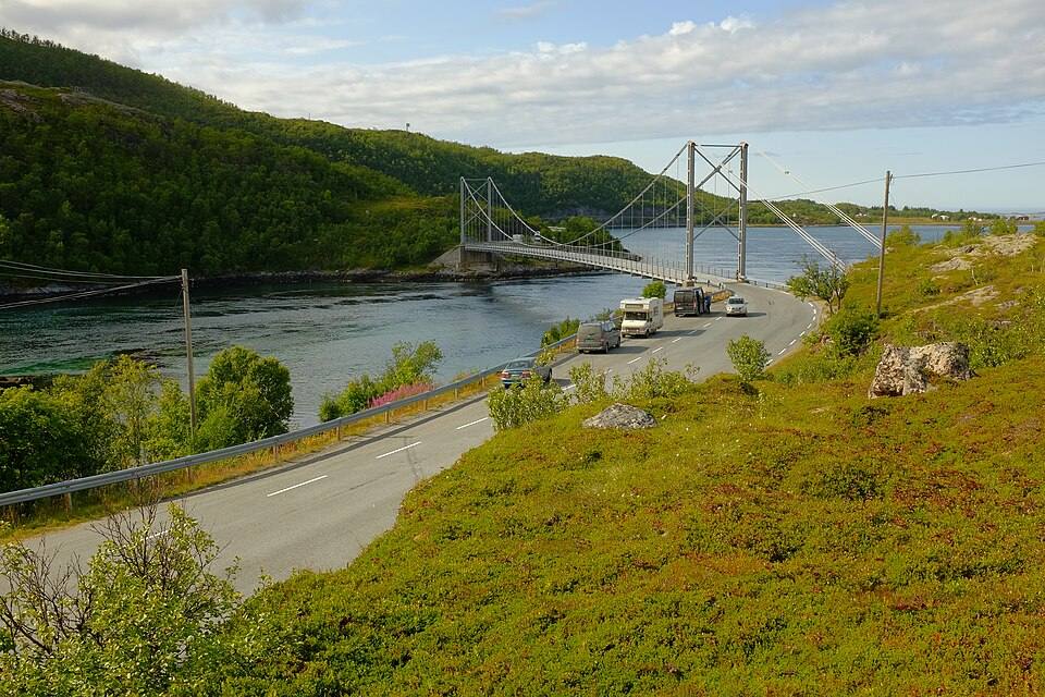 Trangstraumen bridge in Berg municipality on Senja — travel photo of Senja, Tromsø