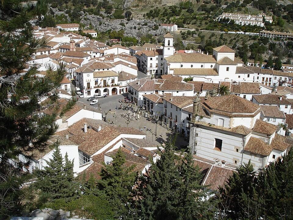 Grazalema-plaza-ayuntamiento — travel photo of Grazalema