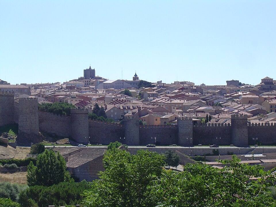 Ávila. Murallas 1 — travel photo of Ávila, Castile And Leon