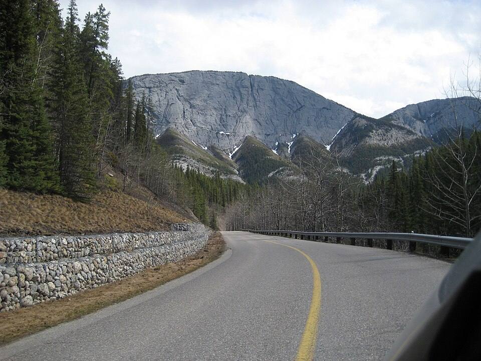 Ashlar Ridge, Road to Miette Hot Springs ( ) — travel photo of Miette Hot Springs, Jasper