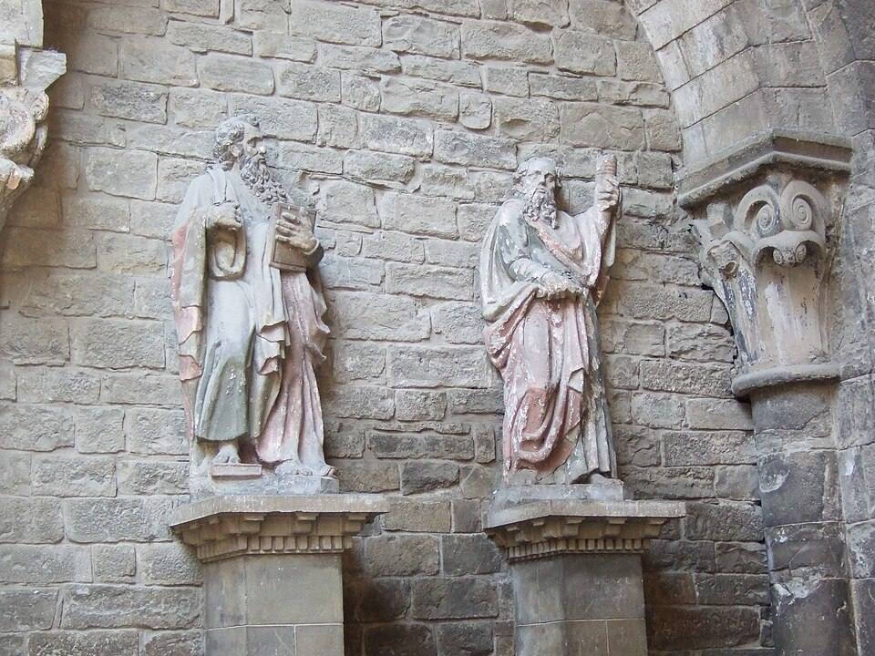 Jaca - Catedral - Portada Occidental - Figuras01 — travel photo of Jaca, Aragón