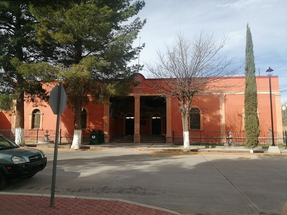 Palacio Municipal Casas Grandes — travel photo of Casas Grandes, Chihuahua