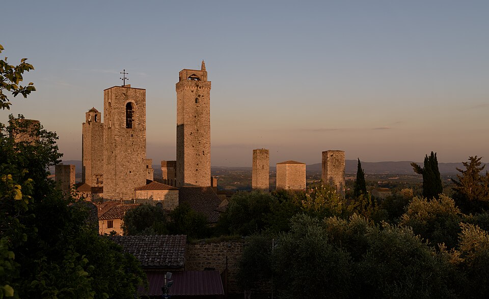 The Towers of San Gimignano at Sunset from the Rocca of Montestaffoli — travel photo of San Gimignano