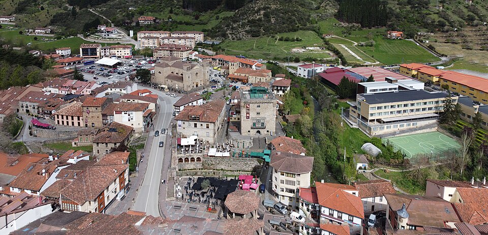 Potes, centro — travel photo of Potes