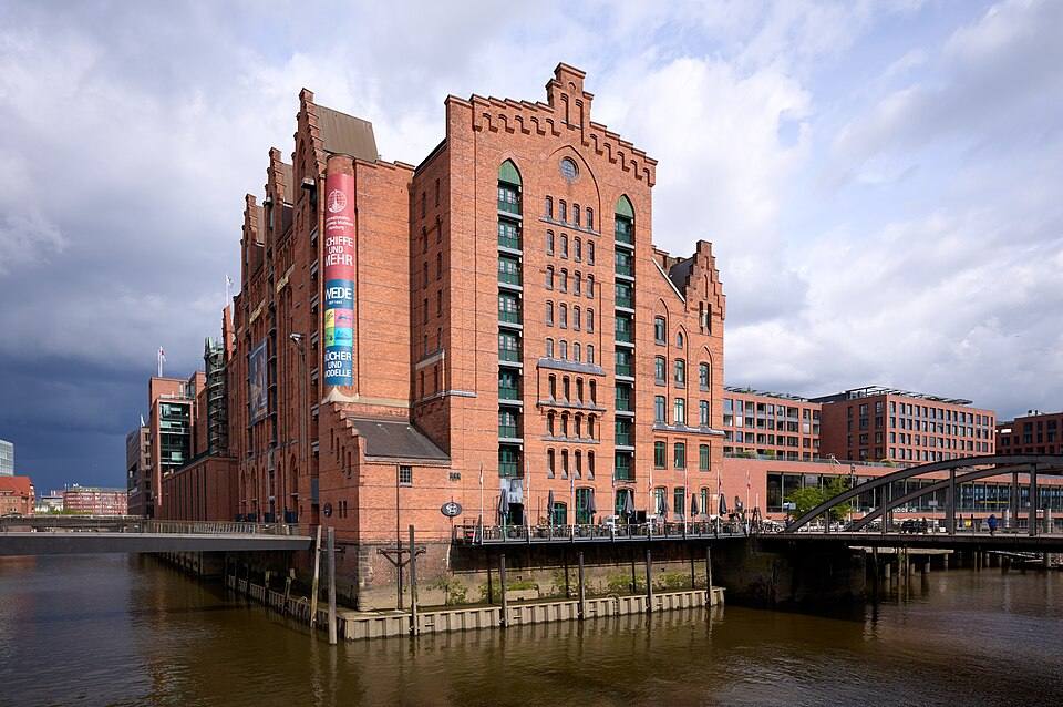 Maritimes Museum Hamburg ( )-L1005406 — travel photo of Hamburg, Germany