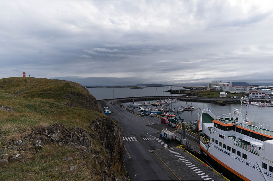 Stykkishólmur harbor, Snæfellsnes peninsula ( ) — travel photo of Stykkishólmur, Snæfellsnes Peninsula