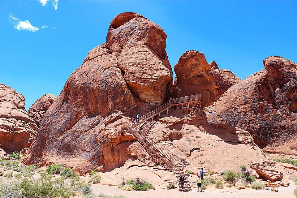 Treppe Atlatl Rock — travel photo of Atlatl Rock