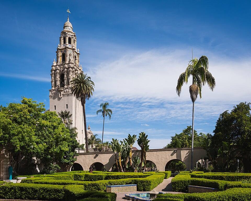 California Tower seen from the Alcazar Garden, Balboa Park, San Diego, California — travel photo of Balboa Park, San Diego