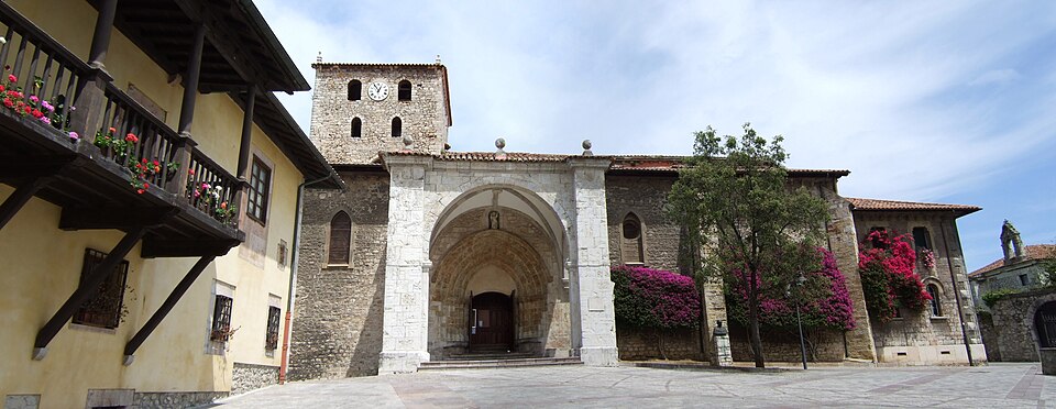 Llanes - Basilica menor1 — travel photo of Llanes