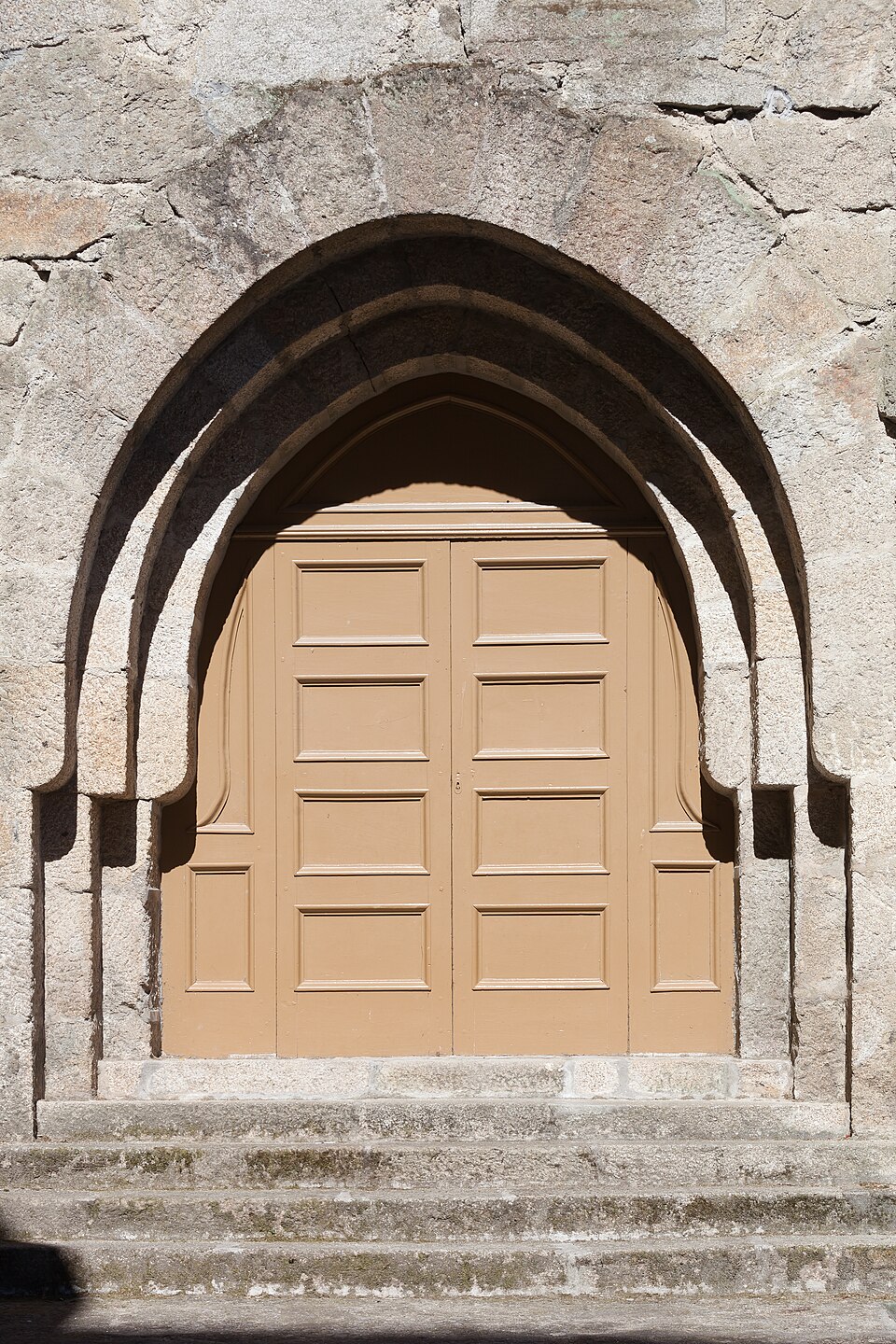 Portal do templo da Vera Cruz. O Carballiño — travel photo of O Carballiño, Ourense