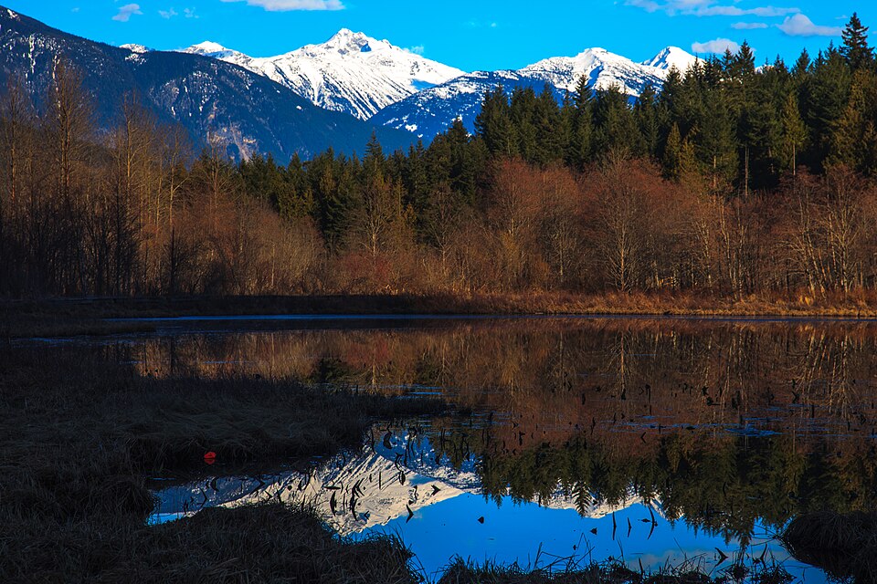 Small pond near Pemberton ( ) — travel photo of Pemberton, Whistler