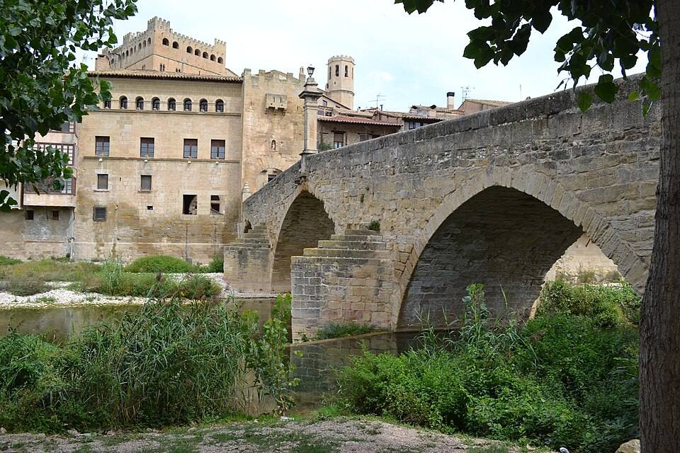 Vista De Valderrobres Desde El Rio (teruel) — travel photo of Valderrobres, Teruel