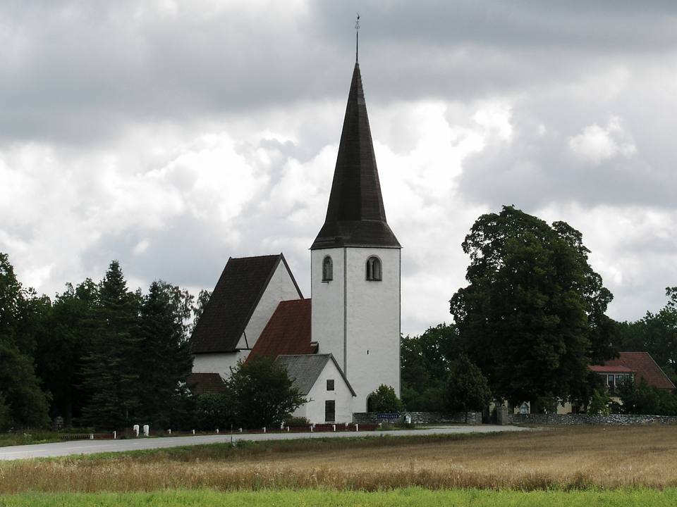 Lummelunda kyrka view01 — travel photo of Lummelunda, Gotland & Visby