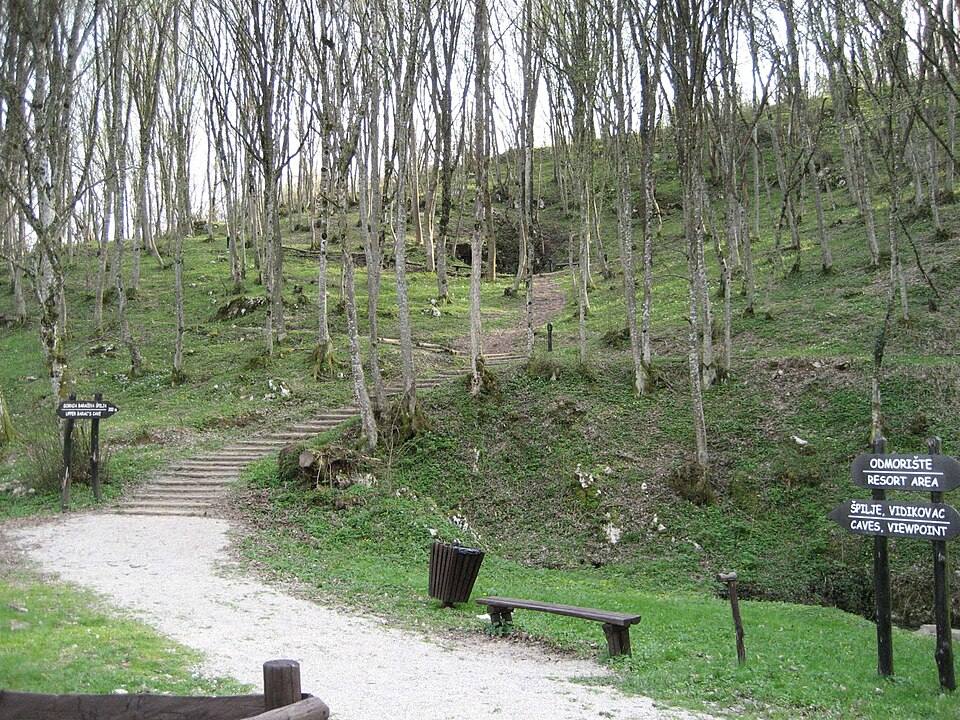 Baraceve spilje caves — travel photo of Barać Caves