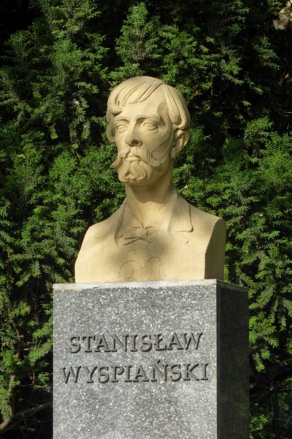 Bust of Stanisław Wyspiański in Łazienki Park — travel photo of Łazienki Park, Warsaw