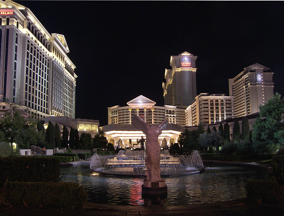 Caesars palace night — travel photo of Caesars Palace, The Strip