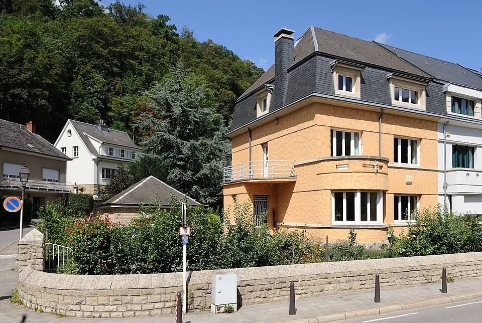 Luxembourg Clausen allée P-de-Mansfeld 9 — travel photo of Clausen, Luxembourg City