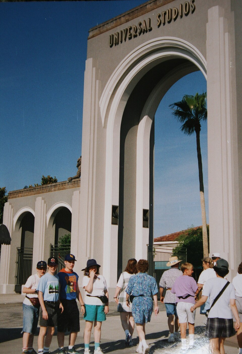 Universal Studios, Orlando, Florida- Entryway Arch at Plaza of the Stars — travel photo of Universal Studios Florida, Orlando