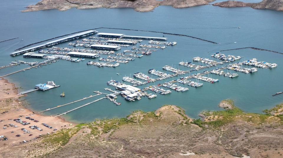 Marinas at Hemenway Harbor (413e4ee4-cfa9-4a15-88f1-2b3d3e03b487) — travel photo of Hemenway Harbor