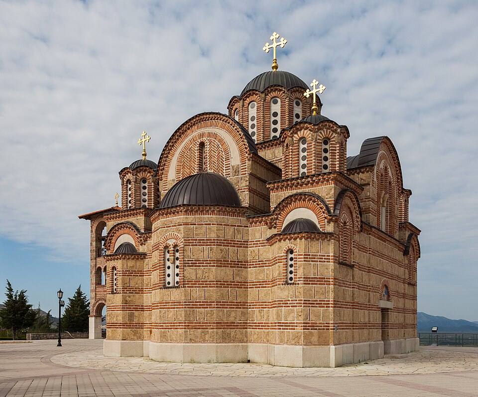 Iglesia Nova Gracanica, Trebinje, Bosnia y Herzegovina — travel photo of Bosnia & Herzegovina