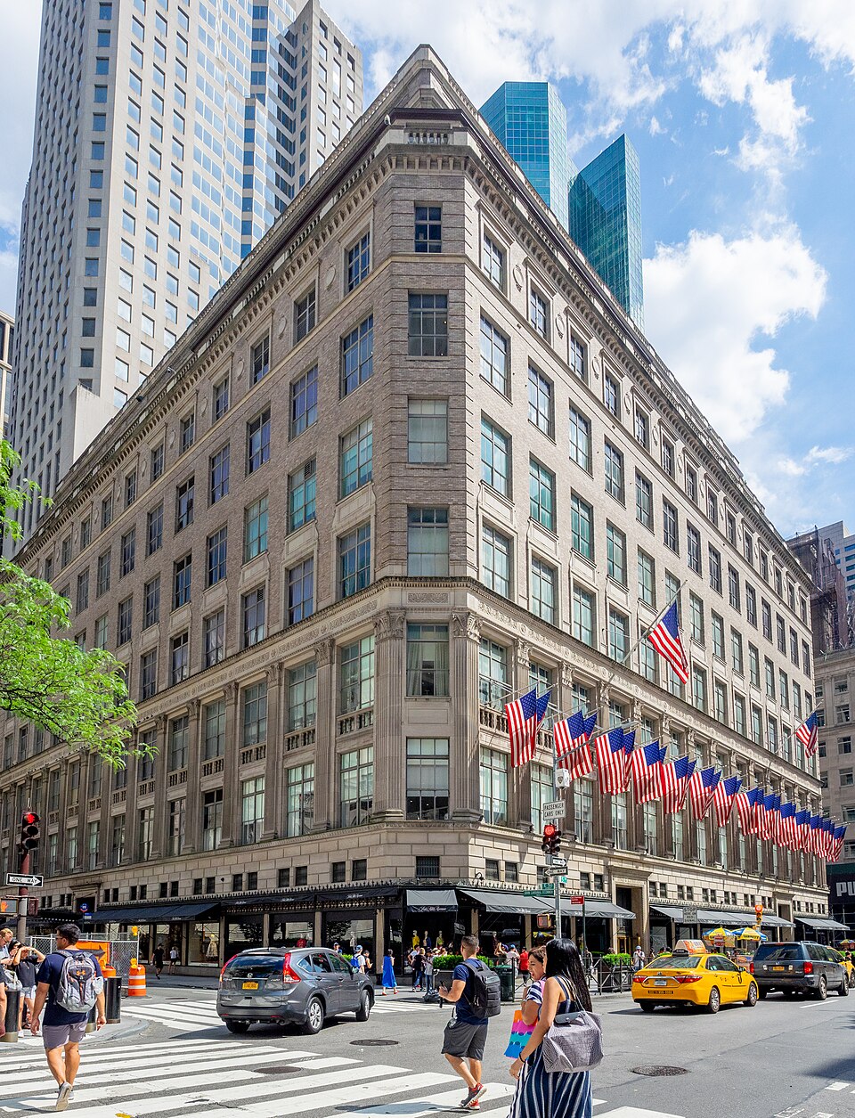 Saks Fifth Avenue ( ) — travel photo of Fifth Avenue, Midtown Manhattan