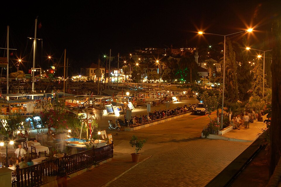 Kaş'ta gece (Kaş at night) — travel photo of Kaş, Antalya