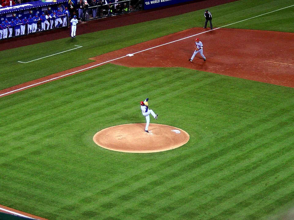 Dontrelle Willis, World Baseball Classic, Angel Stadium, Anaheim, USA — travel photo of Angel Stadium, Anaheim